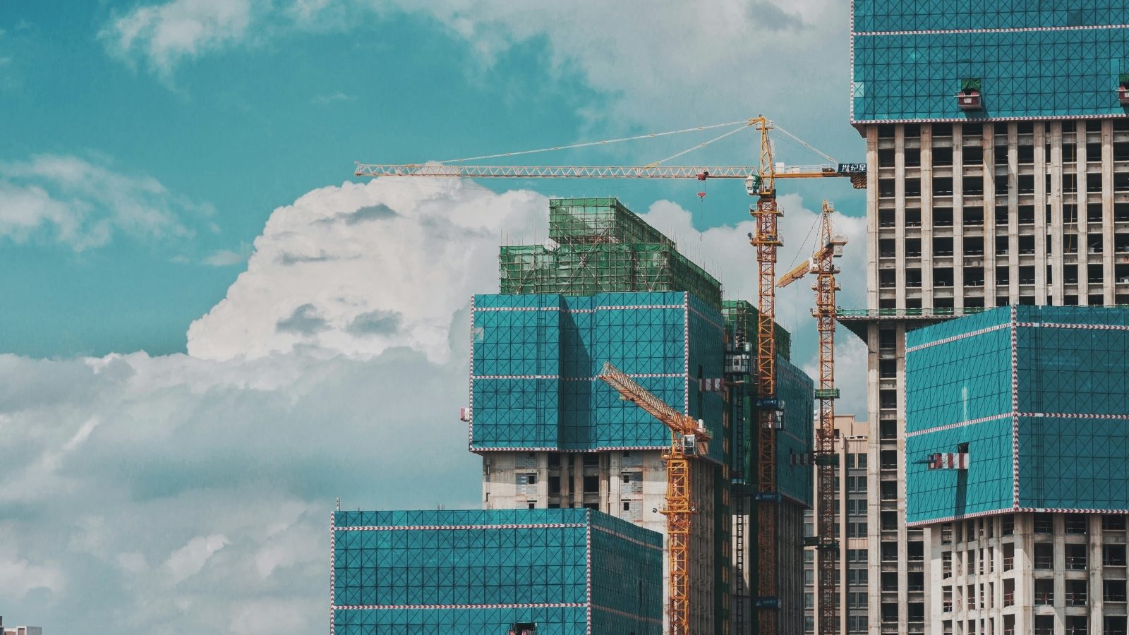 Sumqayıtda 6 000 m²-lik anbar təhvil verildi